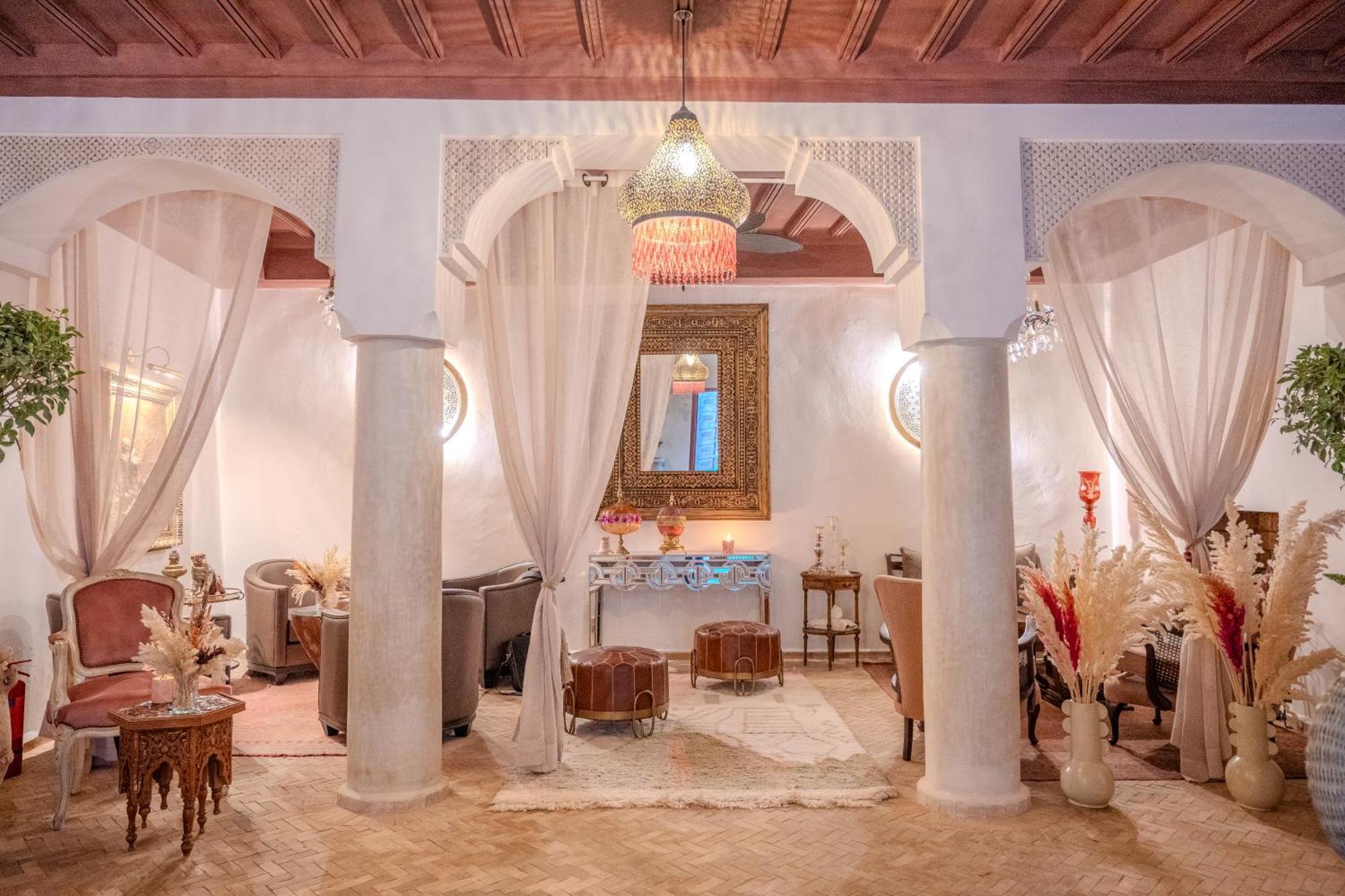 Bed and Breakfast Le Singe Rose à Marrakesh Extérieur photo